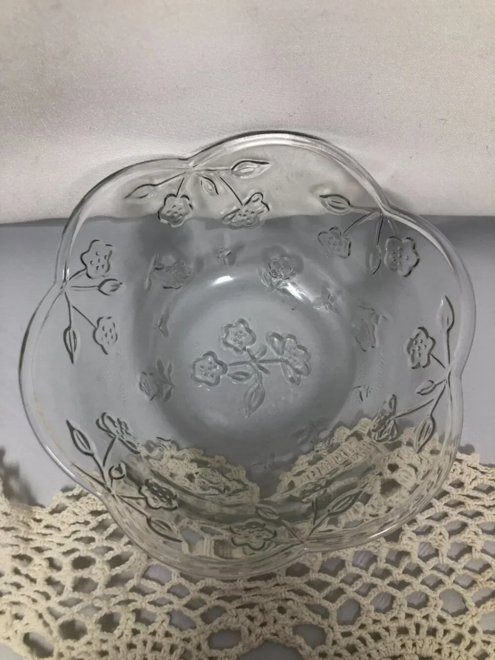 Vintage Anchor Hocking Savannah Clear Glass Bowls – Set of 4 (Discontinued)